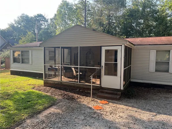 108 Terez Dr, Seneca, SC 29678