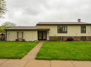 8640 Stonewall Dr, Indianapolis, IN