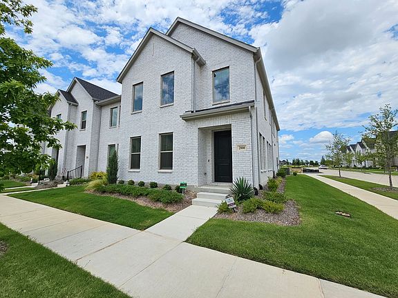 2nd image of 2800 Jacaranda Dr
