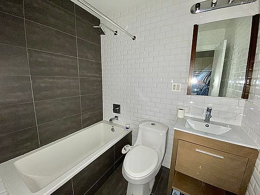 3rd image of 126 Melrose St #1A