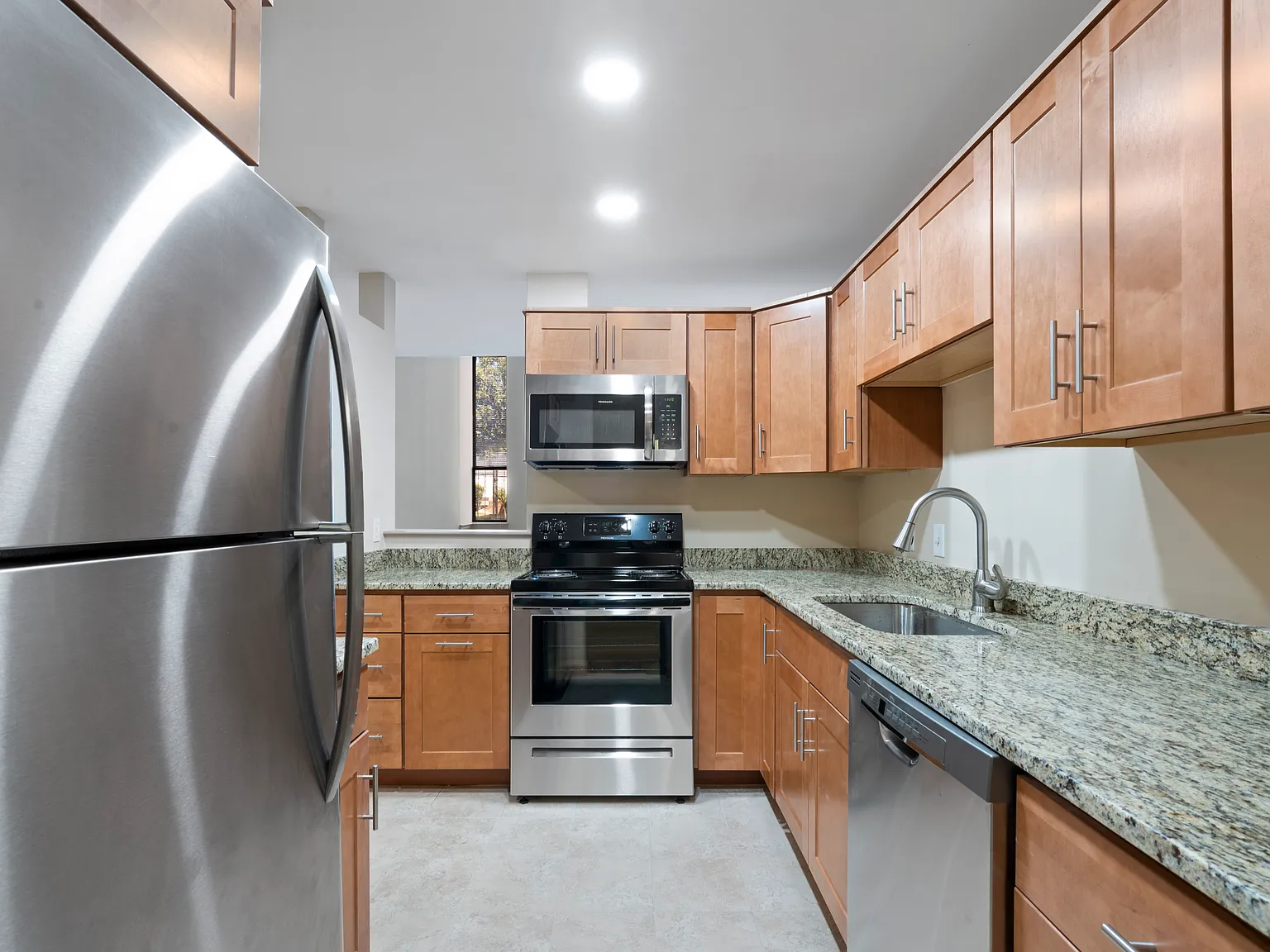 The Landmark Apartments — Photo 3