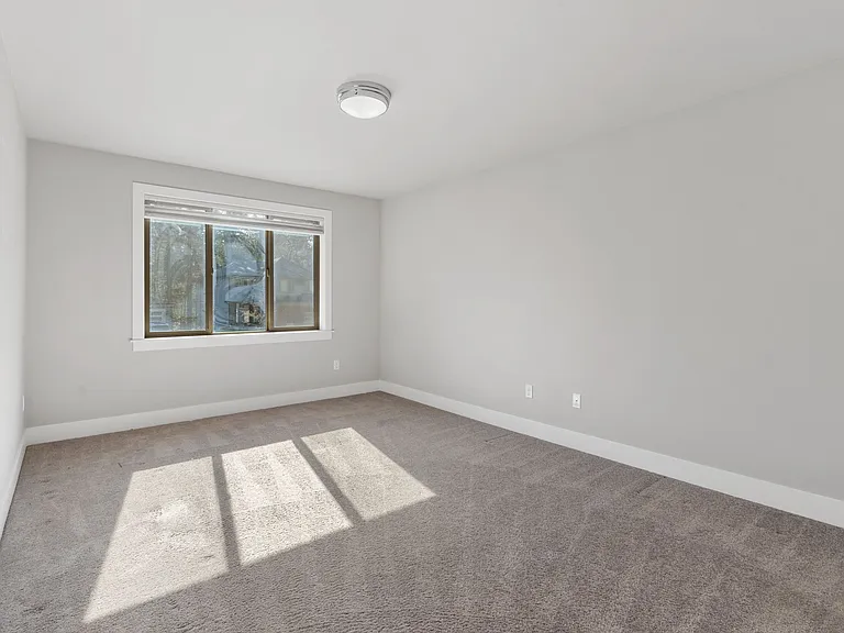 12048 SE May Creek Park Dr — Photo 25
