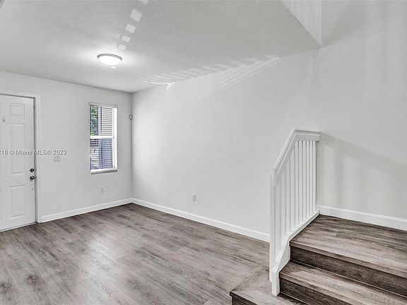 3rd image of 10721 NW 74th Ter