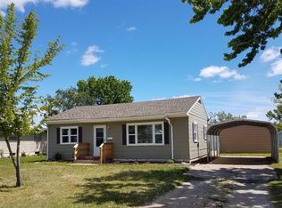1443 N Front St, Russell, KS 67665
