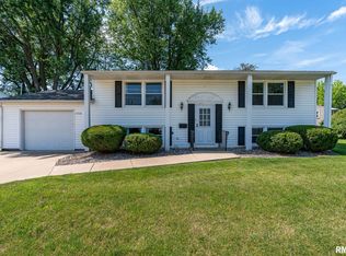 4718 19th Ave, Moline, IL 61265