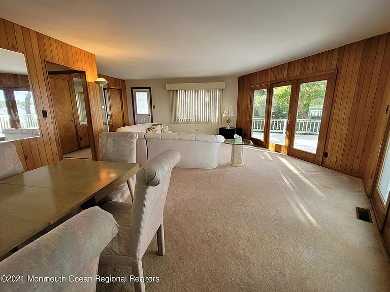 303 Clubhouse Rd — Photo 74