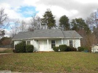 3523 Markham Rd, Greensboro, NC 27405