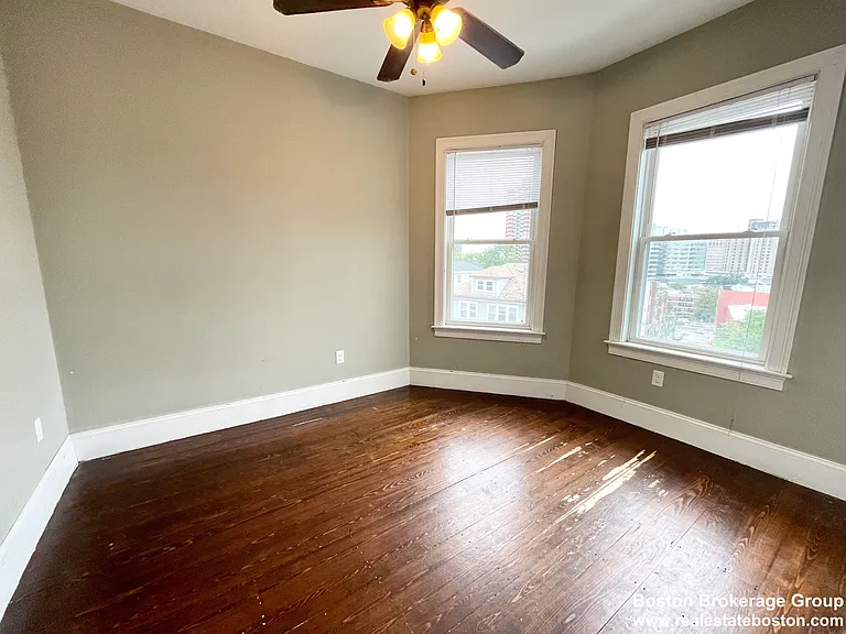 178 Hillside St #2 — Photo 12