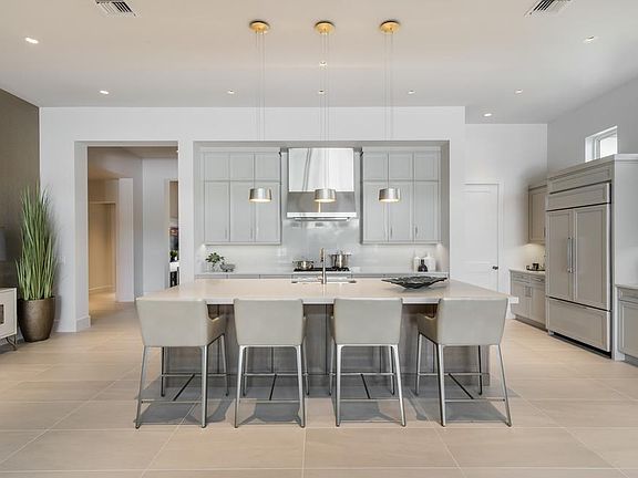 Images are of a previous Martinique model and may include luxury features or finishes