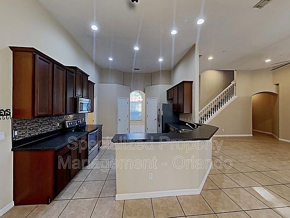 4th image of 3465 Bromfield Dr