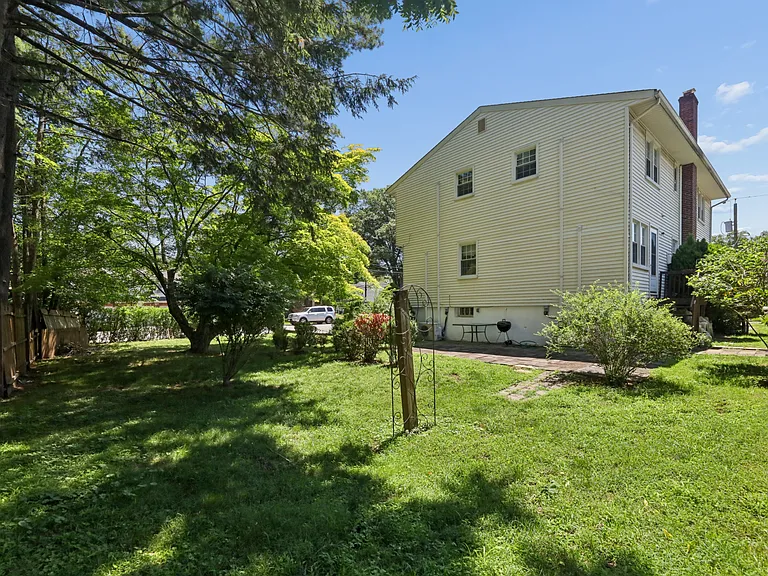 81 Cortlandt Pl — Photo 27