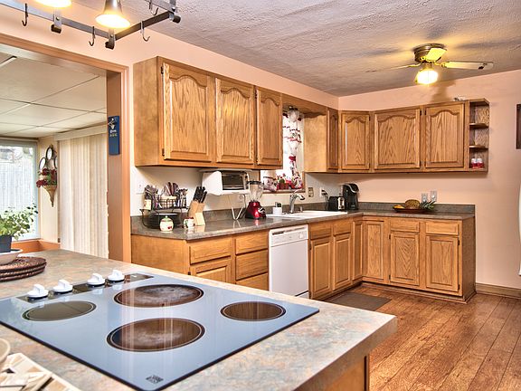 4th image of 1922 Alwyne Dr