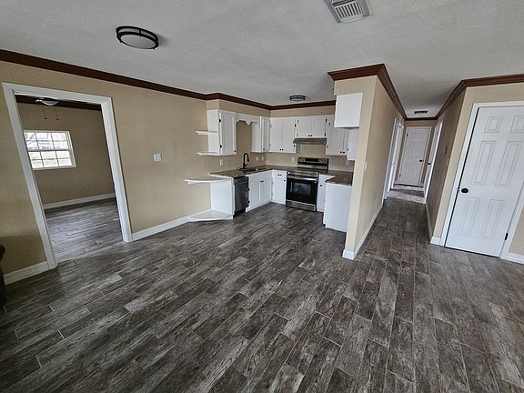 5th image of 241 Griffith Dr