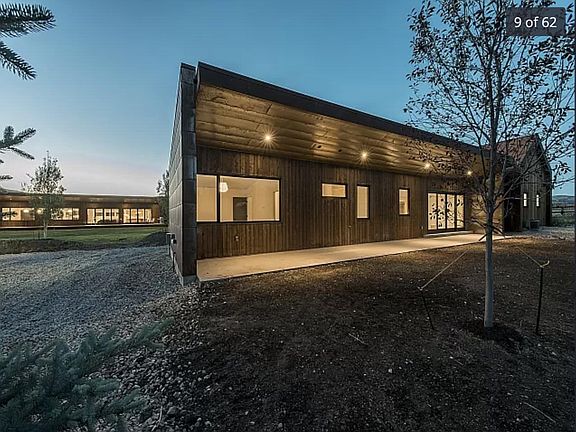 3rd image of 150 Highland Dr Building C
