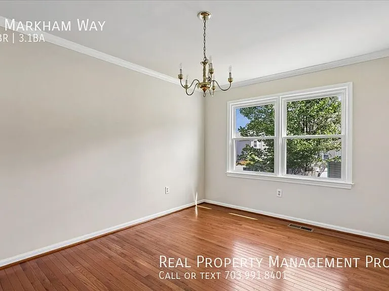 4 Markham Way — Photo 11