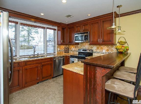 5th image of 174 Park Ave
