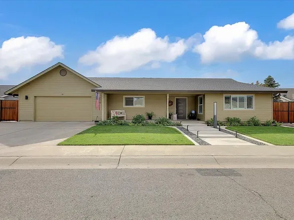 2690 Red Bud Ln, Yuba City, CA 95993