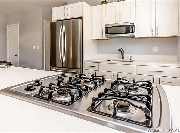 4th image of 7430 Carlyle Ave APT 4