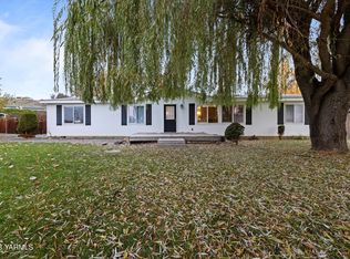 12801 Wide Hollow Rd, Yakima, WA 98908