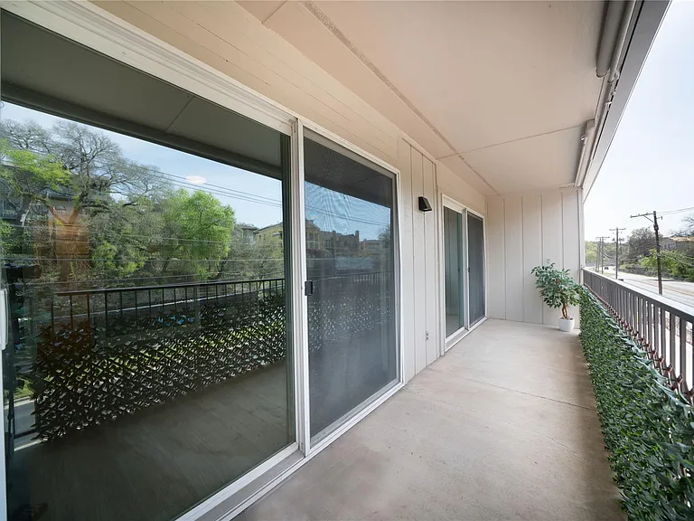 500 E Riverside Dr #242 — Photo 21