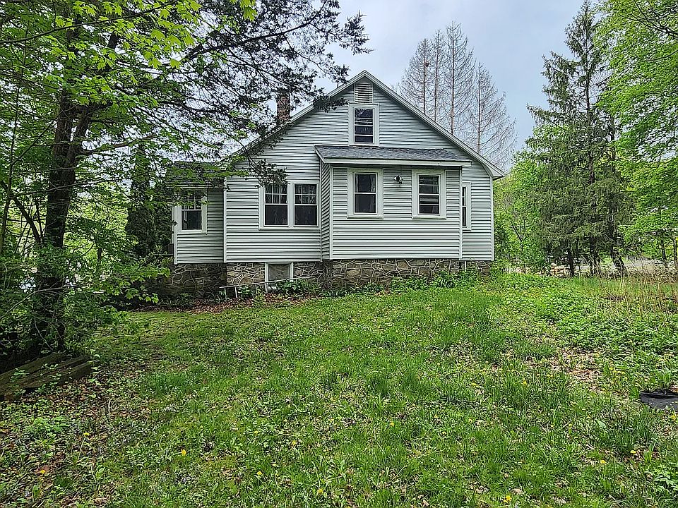 1st image of 164 Falls Ave #164
