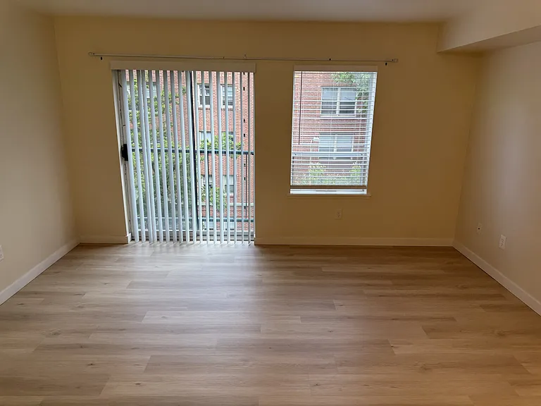 Lee Court Apartments — Photo 12