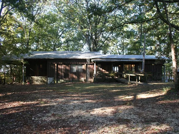 855 Happy Hollow Dr, Big Sandy, TN 38221