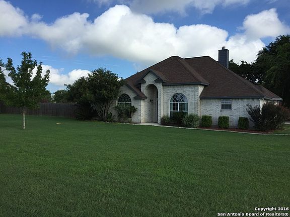 2nd image of 104 Oak Springs Dr