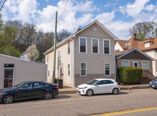135 Wisconsin Ave, East Dubuque, IL 61025