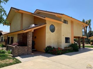 661 Delfino Ln, Bakersfield, CA 93304