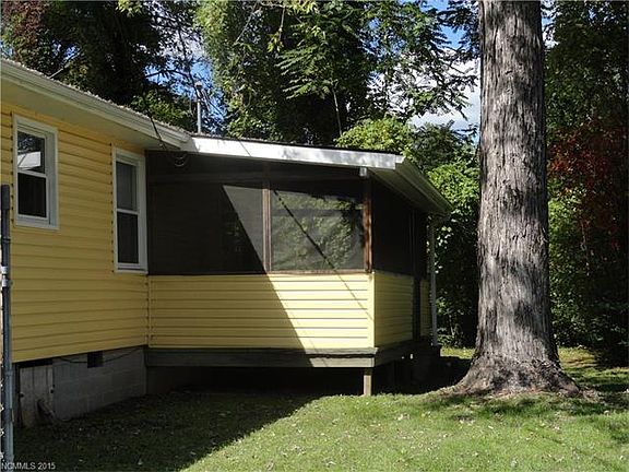2nd image of 729 1st Ave W