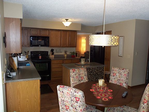 Eat in kitchen
