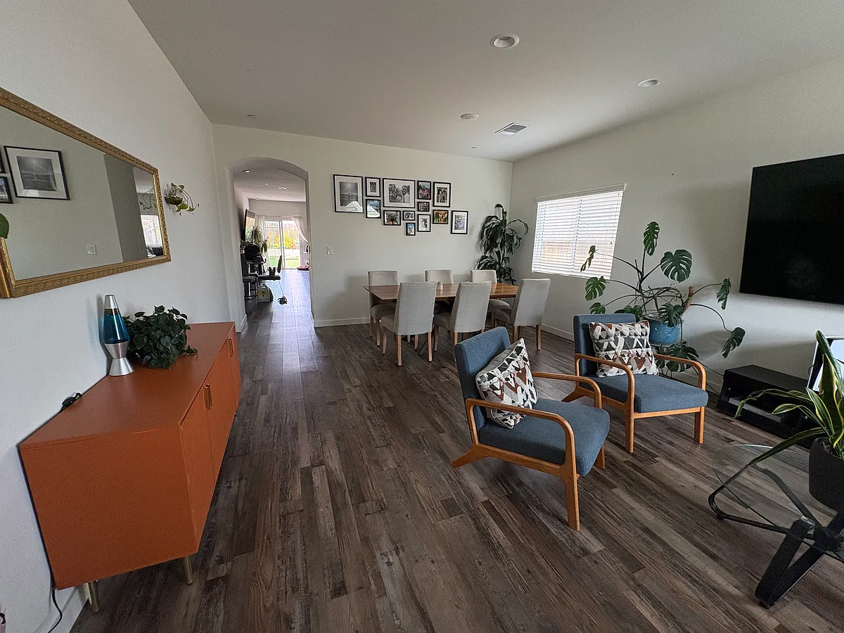 Building Photo - 12422 Piano Dr