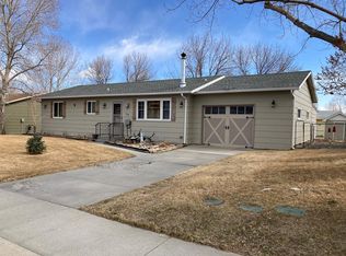 608 8th St, Cody, WY 82414