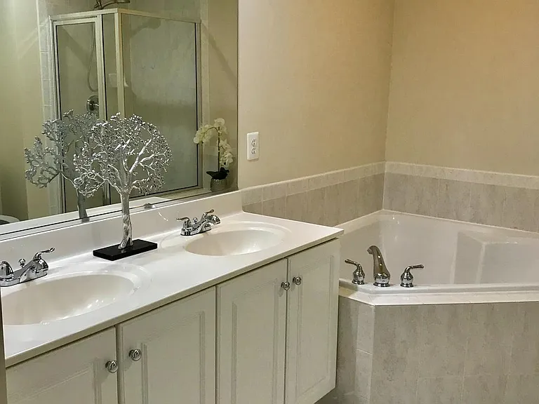 8904 Ashgrove House Ln — Photo 9