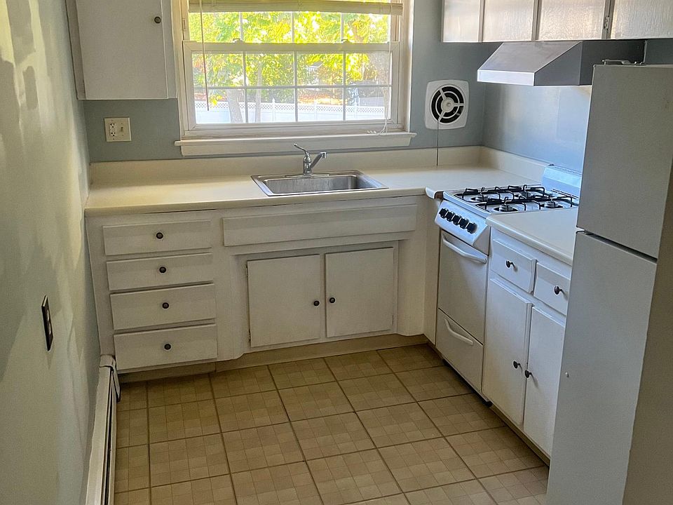 1st image of 80 Hunt Ave #5B