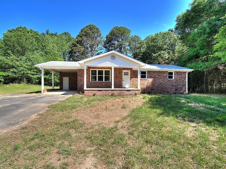 1st image of 302 Thompson Rd