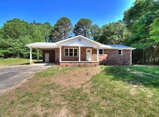 302 Thompson Rd, Chesnee, SC 29323