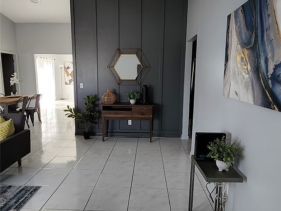 2nd image of 4428 Mercado Dr
