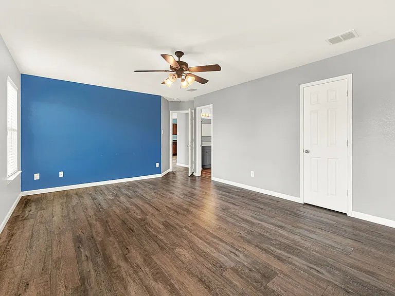 4613 Mountain Oak St — Photo 6