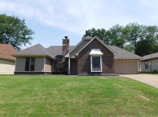 6724 Valley Bend Dr, Memphis, TN 38141