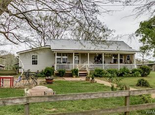 408 Black Walnut Dr, Moundville, AL 35474