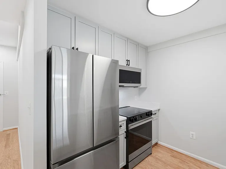 11700 Old Georgetown Rd #214 — Photo 3