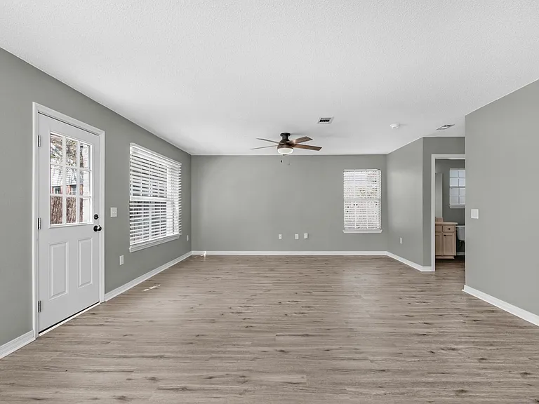 6707 Cedar Ridge Cir — Photo 4