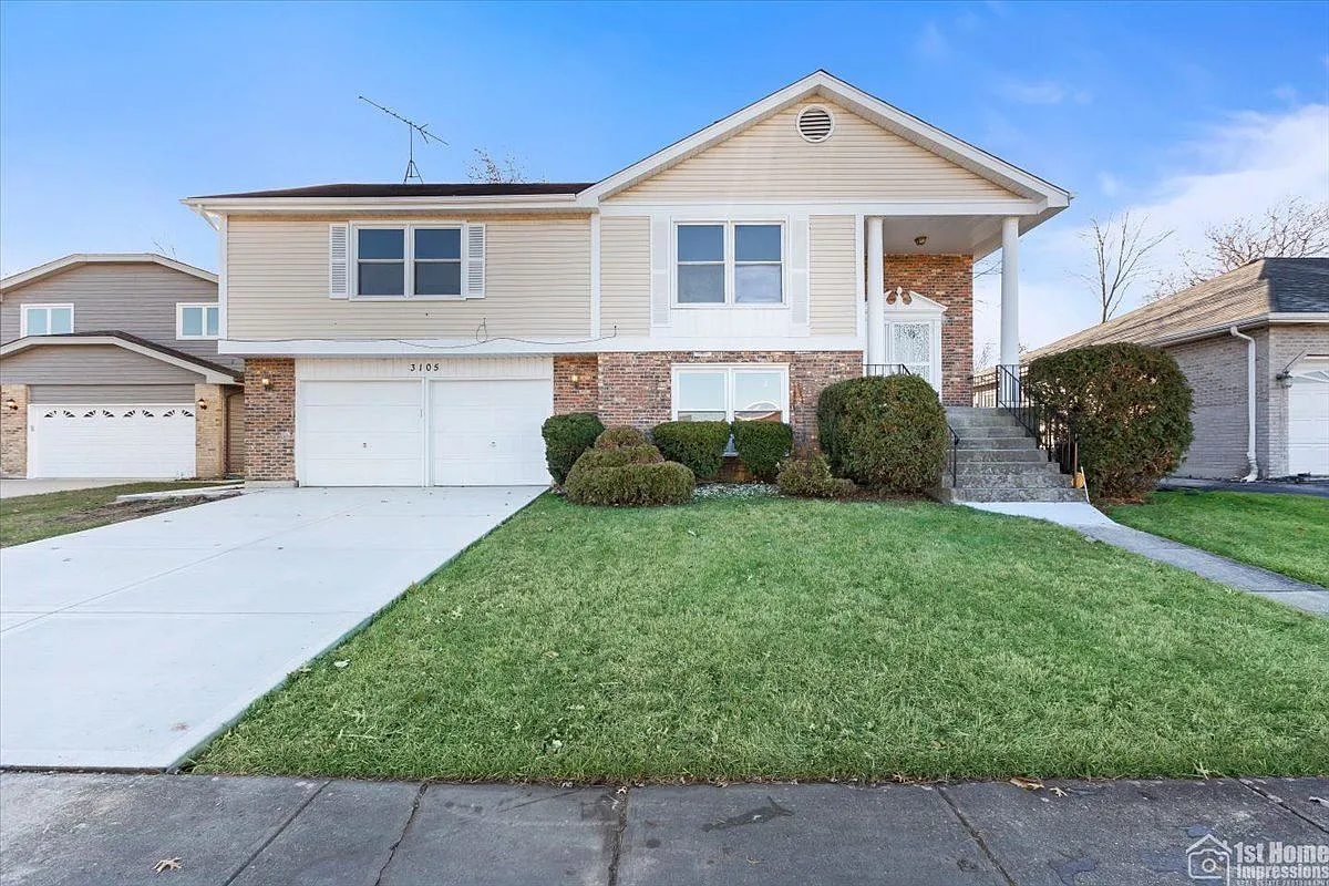 3105 Shagbark Ln photo 1