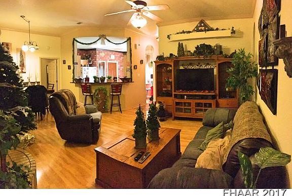 3rd image of 3903 Maid Marian Cir