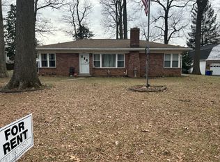 16 Fulton Ave, Stewartstown, PA 17363