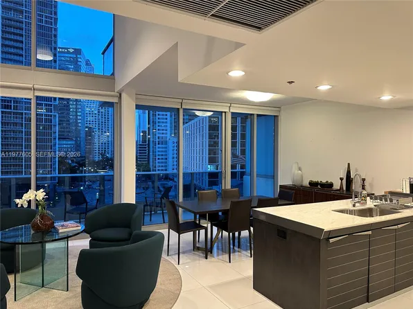 200 Biscayne Boulevard Way APT 703, Miami, FL 33131