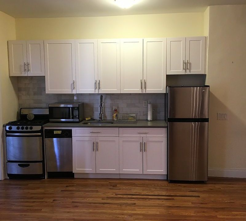 1st image of 56 Bennett Ave APT 4EE