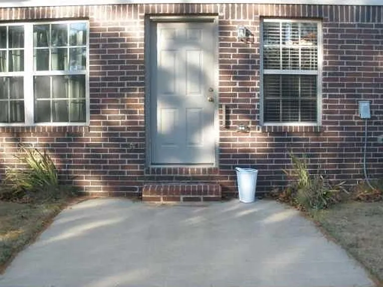 2149-2155 Skyler Dr — Photo 15